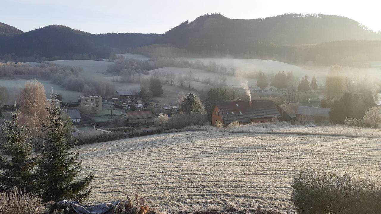Apartmán Chaloupka na vršku Bernsdorf Exteriér fotografie