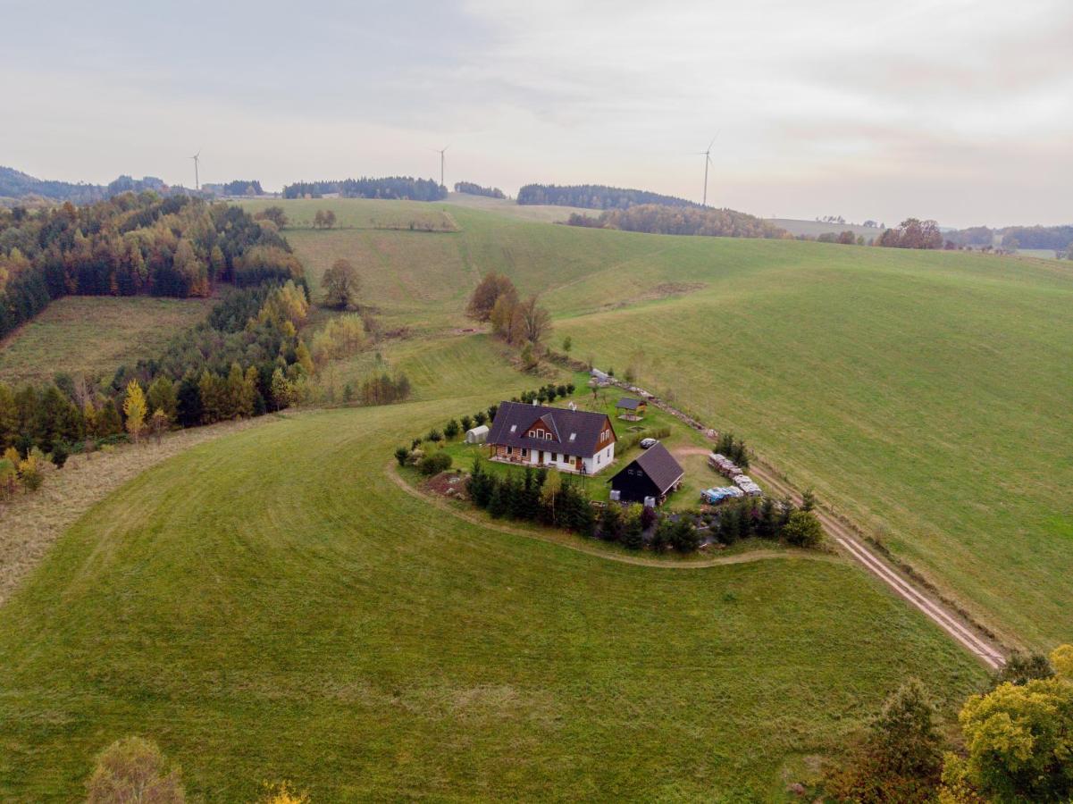 Apartmán Chaloupka na vršku Bernsdorf Exteriér fotografie