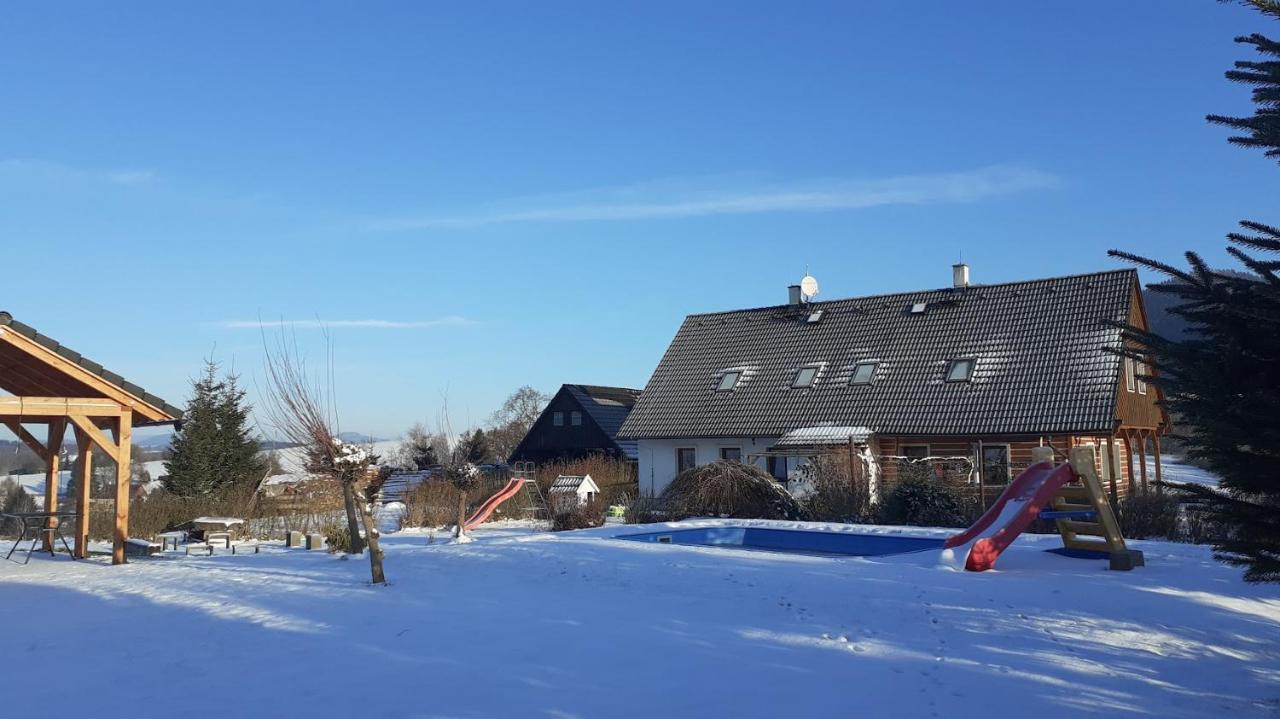 Apartmán Chaloupka na vršku Bernsdorf Exteriér fotografie