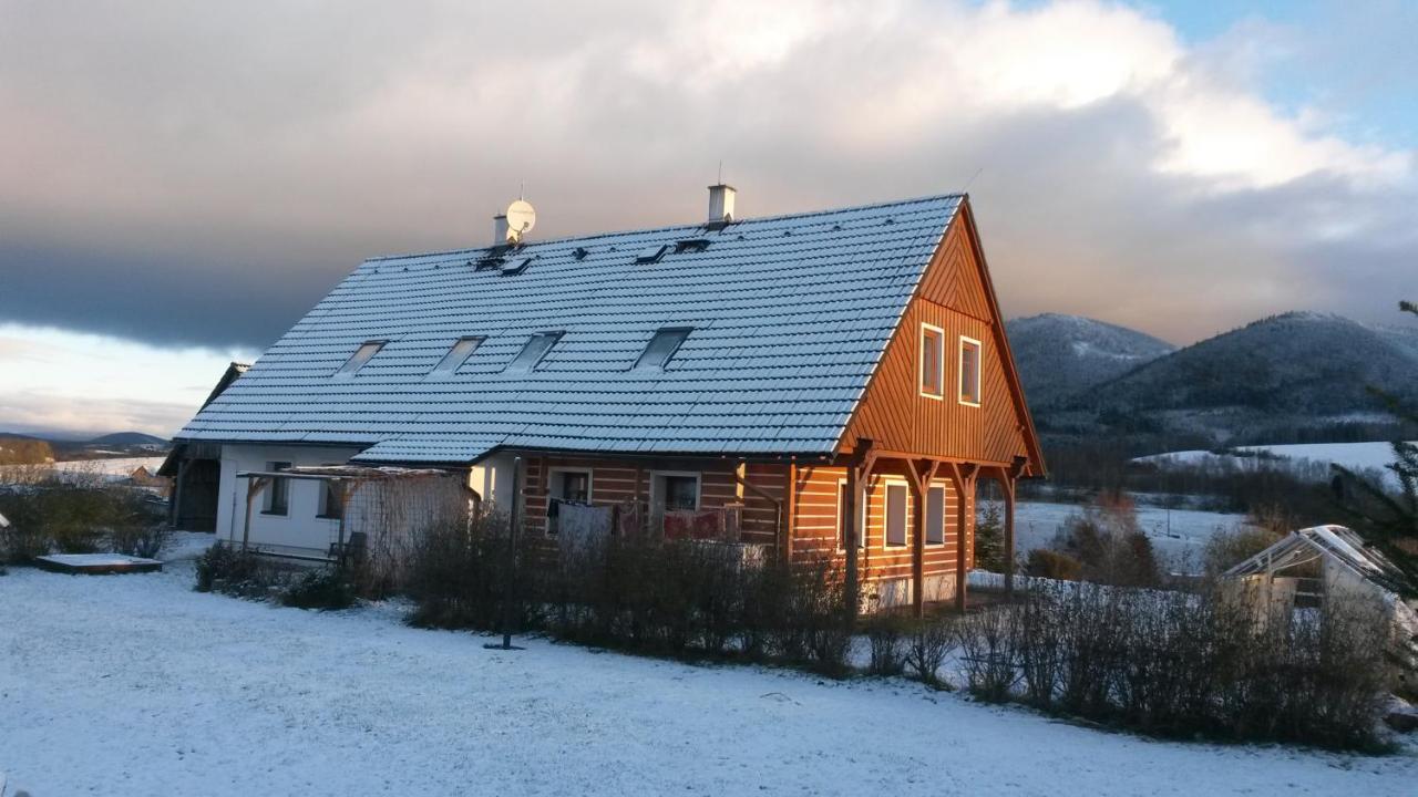 Apartmán Chaloupka na vršku Bernsdorf Exteriér fotografie