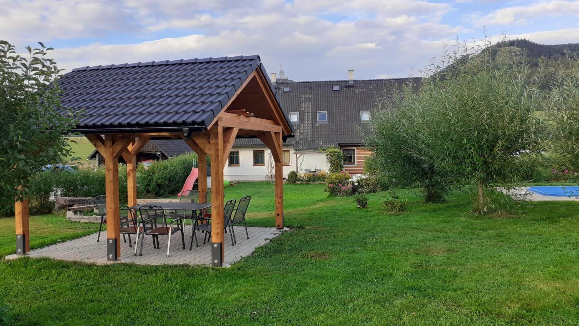 Apartmán Chaloupka na vršku Bernsdorf Exteriér fotografie