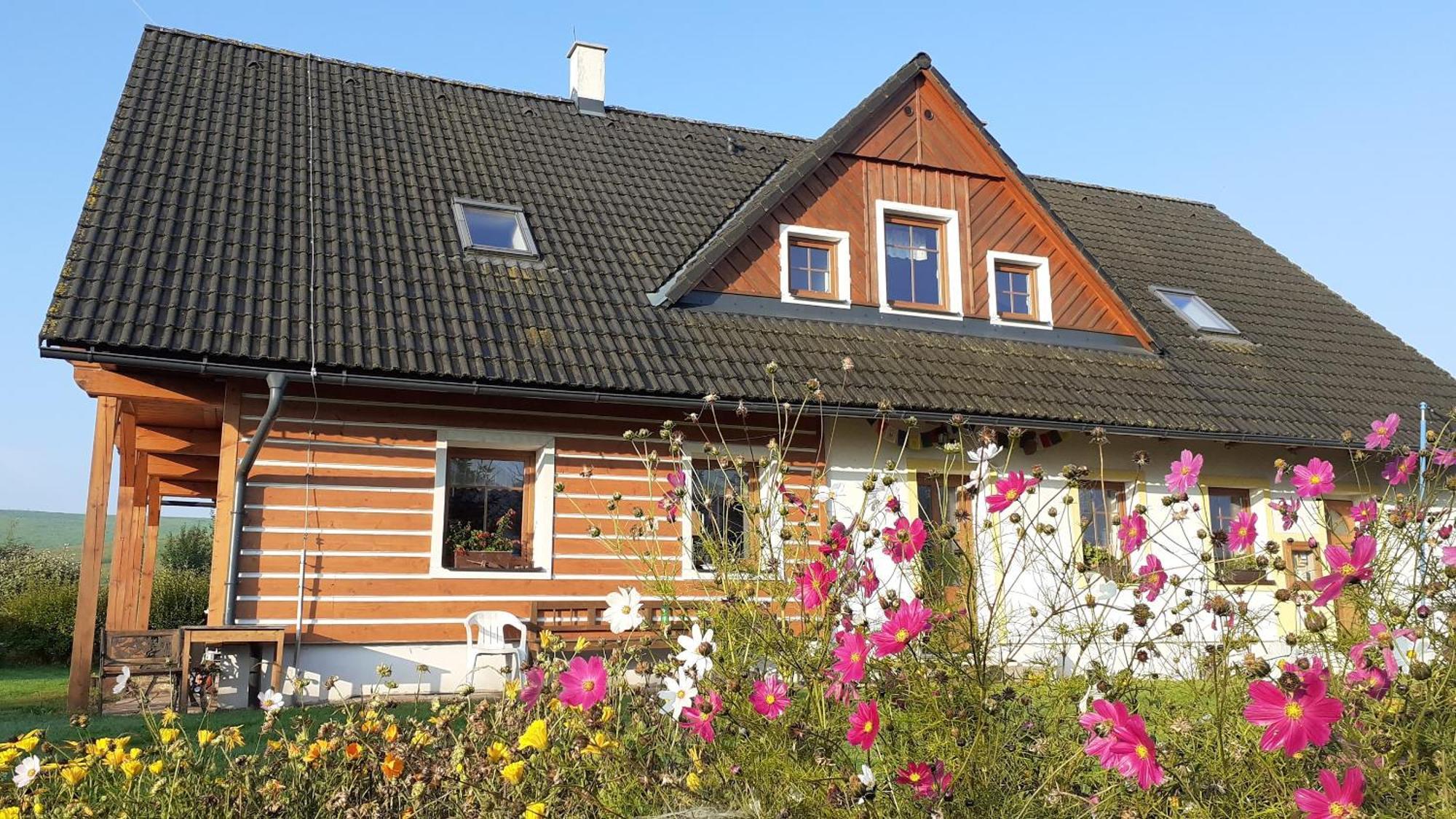 Apartmán Chaloupka na vršku Bernsdorf Exteriér fotografie